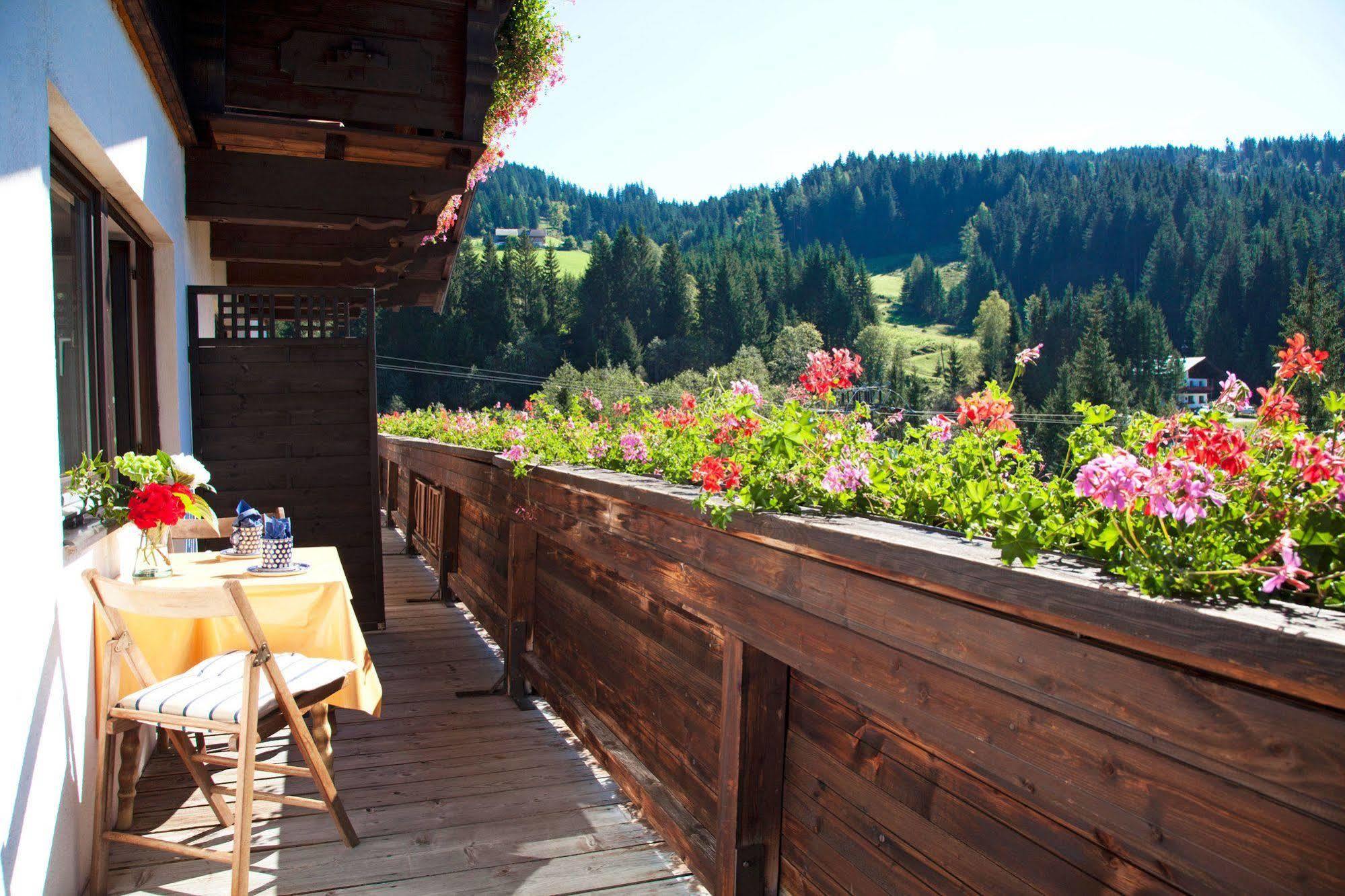 B&B Landhaus Vierthaler Filzmoos Buitenkant foto